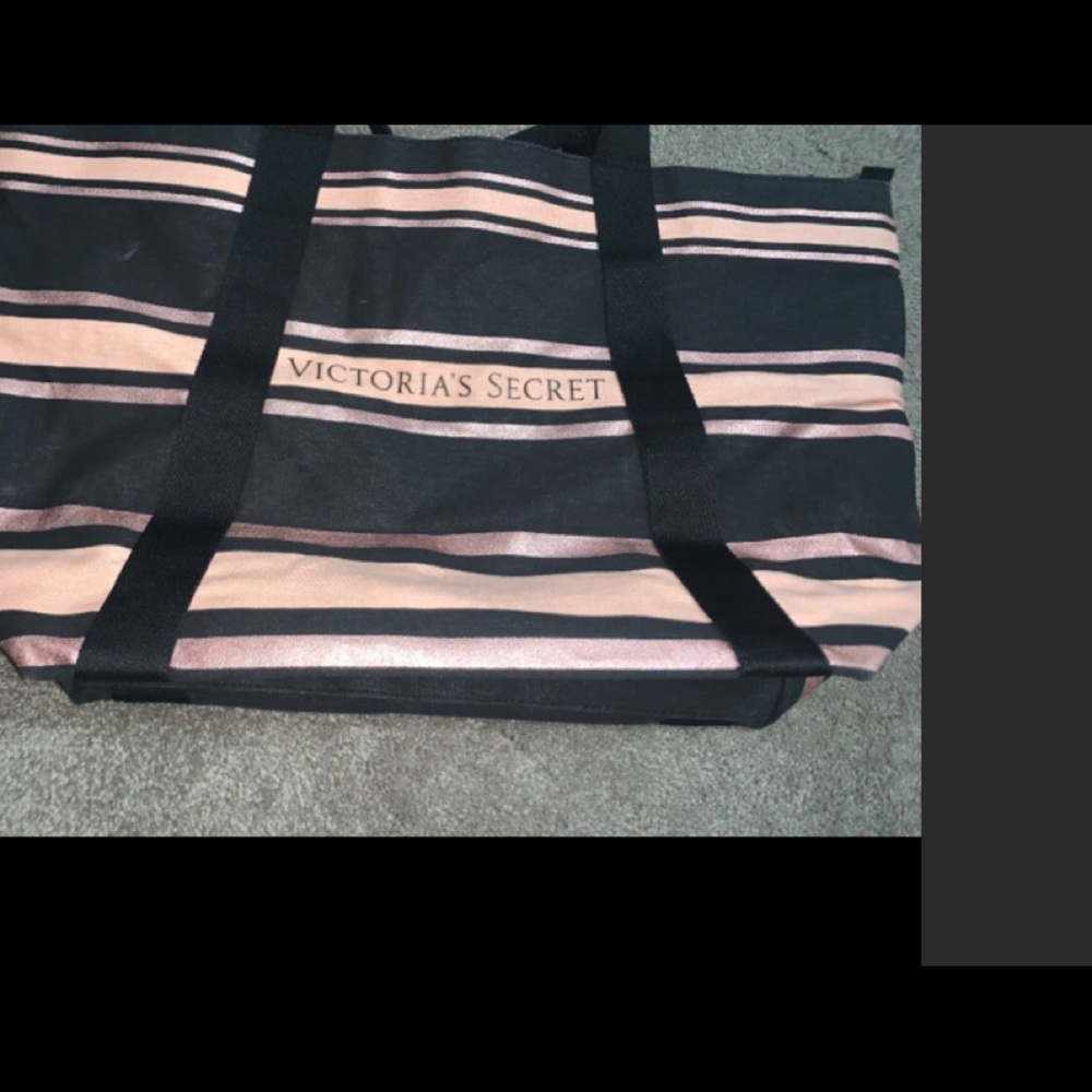 Victoria secret weekend bag
